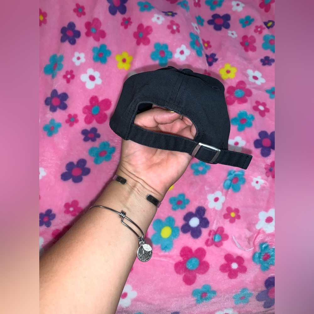 Pink  Cap - Picture 3 of 5